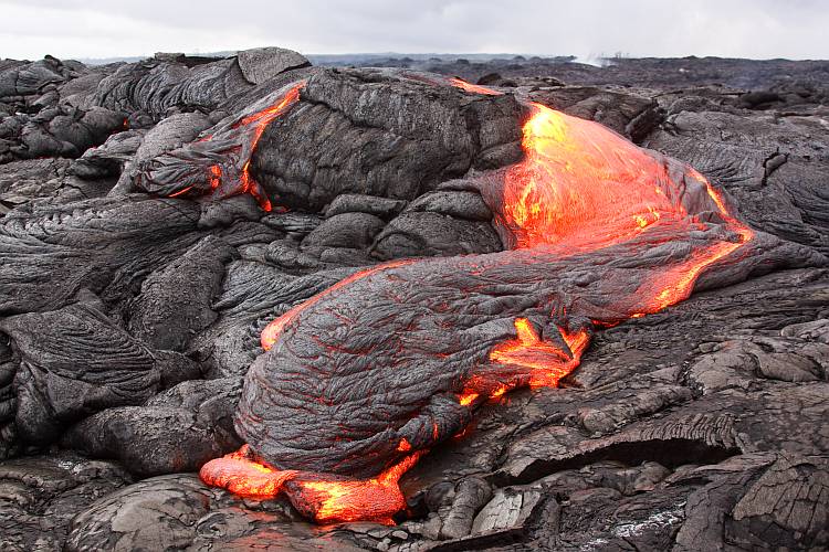 Glowing pahoehoe lava flow